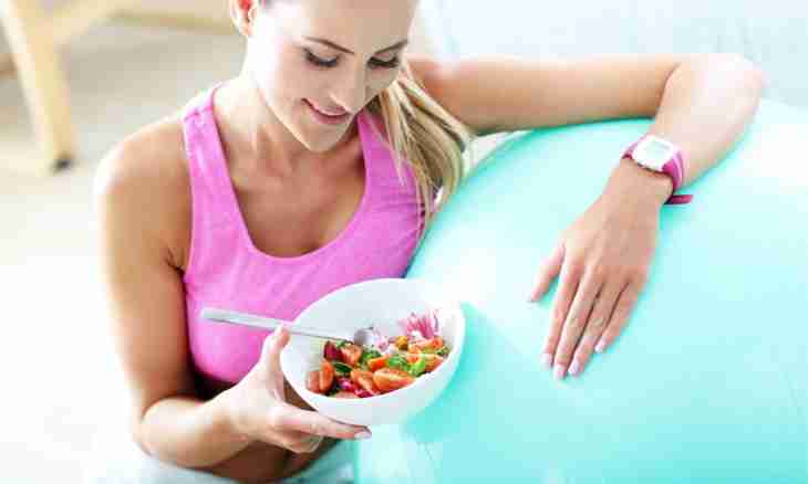 How to eat properly to lose weight to the woman
