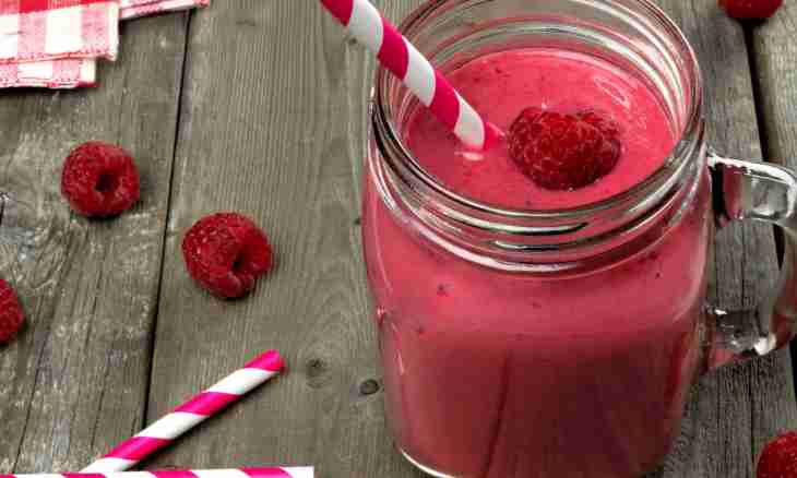 How to prepare berry smoothie?