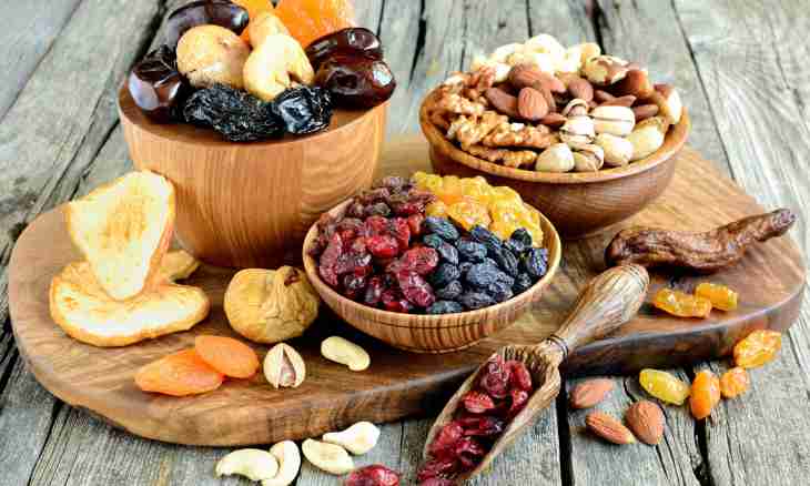 What advantage of dried fruits