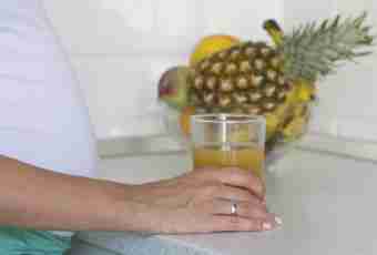 Whether it is possible to use pineapple during pregnancy?
