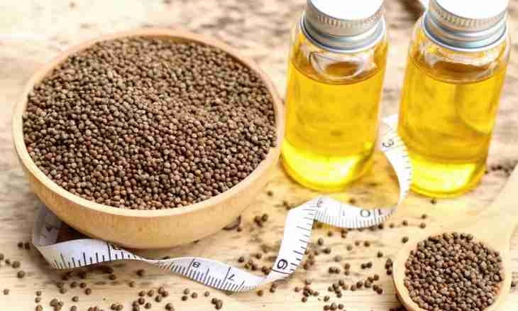 What advantage and harm of linseed oil
