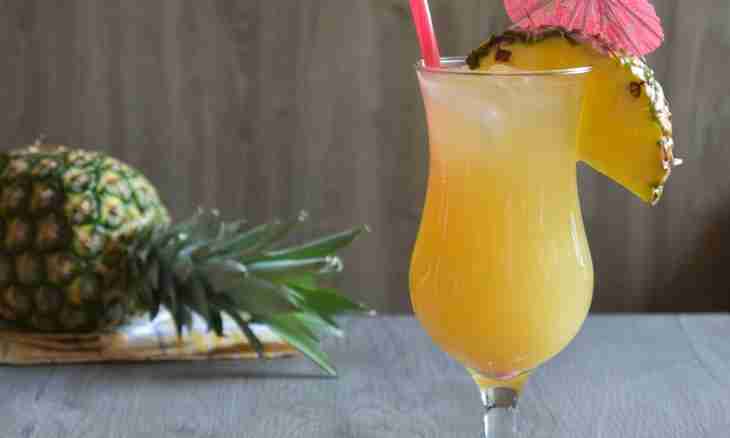 Cocktails with rum "Malibu
