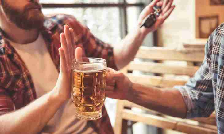 How to stop drinking alcohol in house conditions