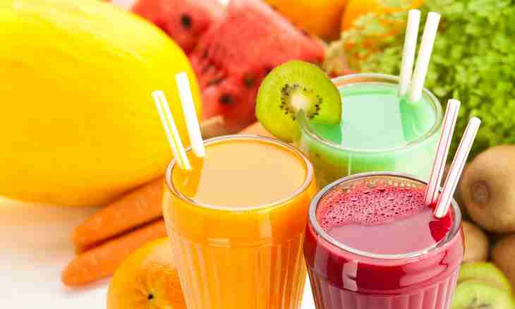 How to prepare a fruit juice-syrup mixture with bran