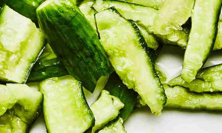 Fresh-salted cucumbers in the fast way