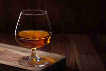 What cognac and brandy differ in