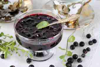 How to cook blackcurrant jam