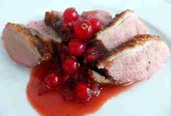 Sauce to meat from blackcurrant