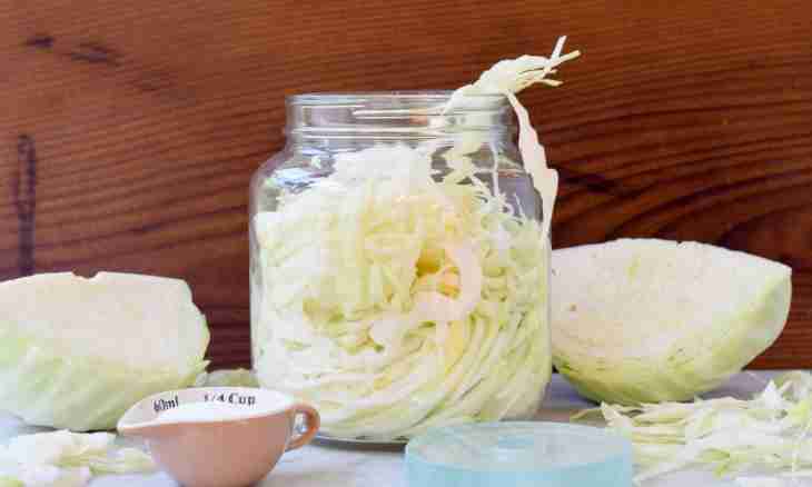 How to make crunchy pickled cabbage