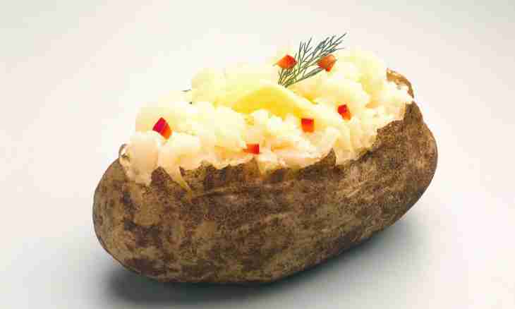 How to make baked potatoes in a foil