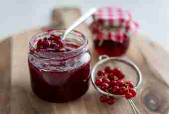 How to make home-made red currant and bilberry jam