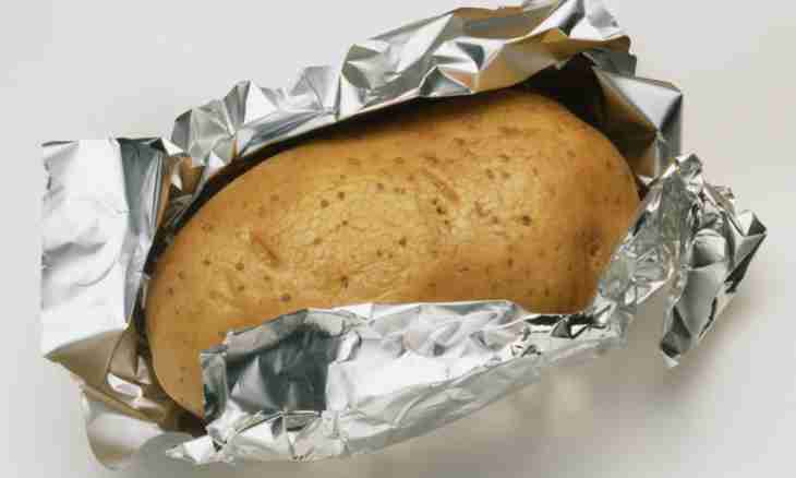 How to bake potato in a foil