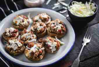 How to make snack from stuffed mushrooms on a grill