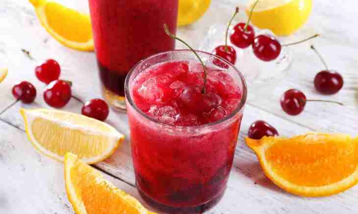 How to make lemonade and cherry syrup