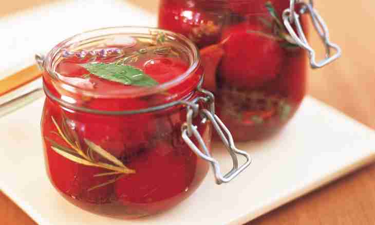 How to pickle plums