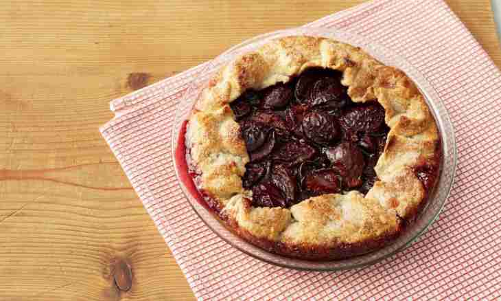 How to cook plum pie