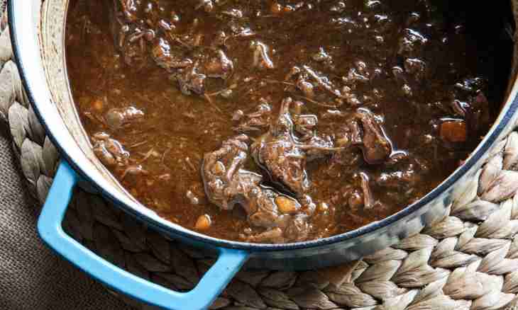 How to make meat with plum gravy