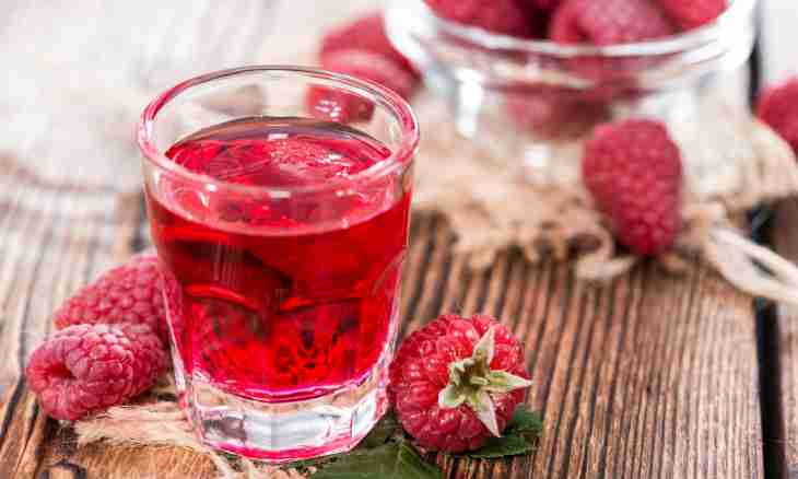 Recipe of raspberry wine