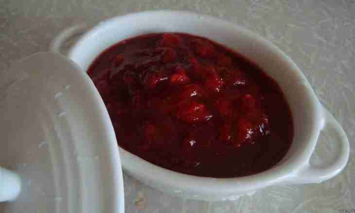 How to prepare Tkemali from plums for the winter