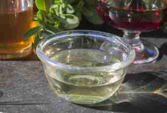How to make wine vinegar of the begun to ferment wine