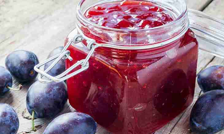 How to prepare marinated plum for the winter