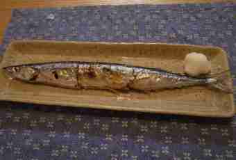 How to make simple fish roll from a saury in an oven