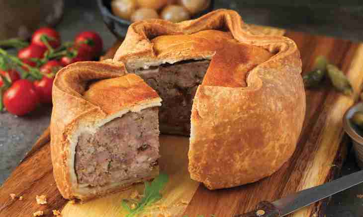 How to bake meat and potato pies