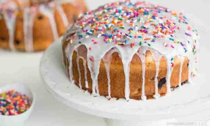How to bake an Easter cake in the multicooker