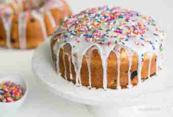 How to bake an Easter cake in the multicooker