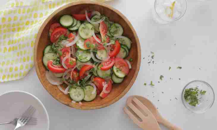 How to make cucumbers and tomatoes salad for the winter
