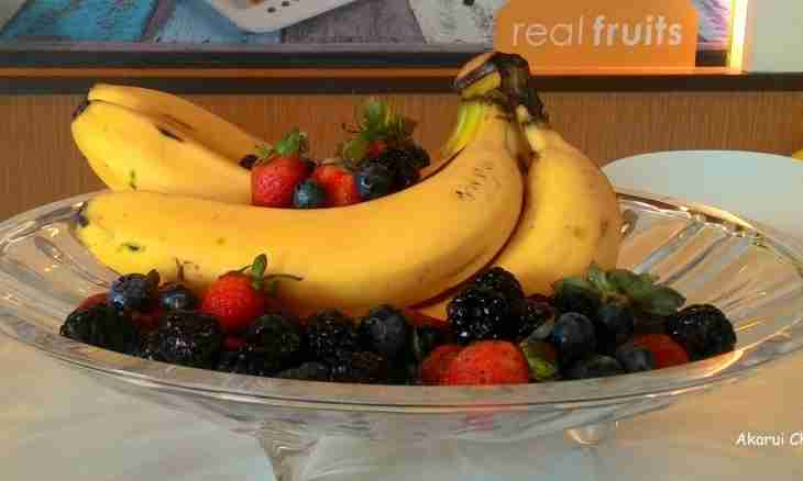 What to prepare from bananas and berries