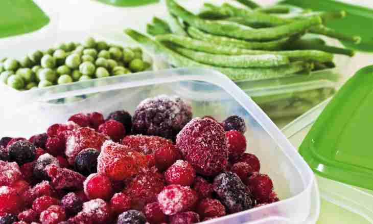 What can be prepared from a frozen berries, vegetables and fruit