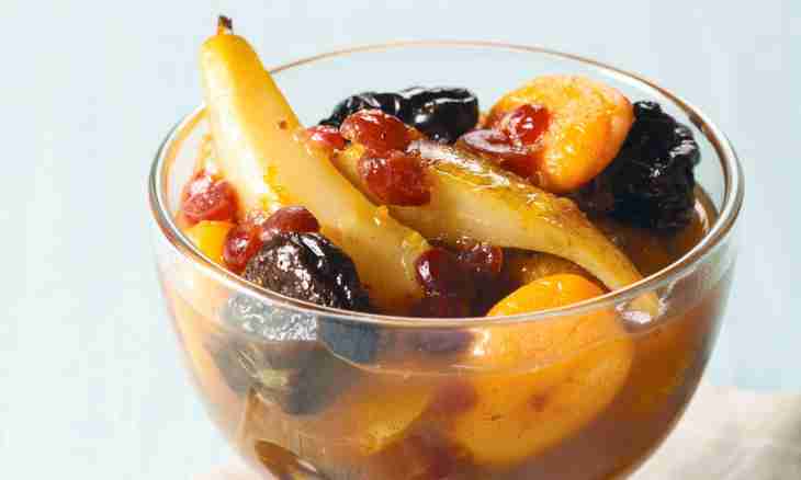 Pears compote for the winter: tasty recipes