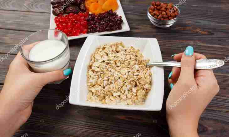 How to cook oats to keep in it all useful substances
