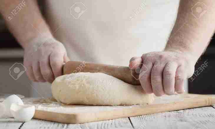 How to cook dough for a molding of vareniki