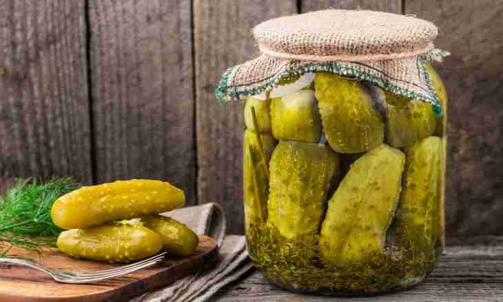 What to prepare from pickled cucumbers