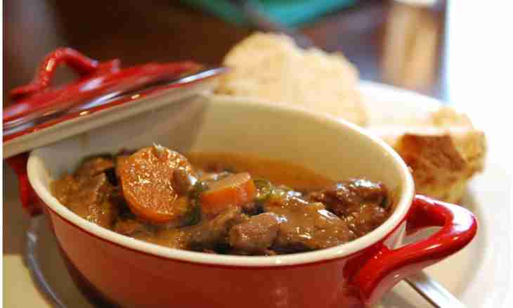 How to make tasty stewed meat for the winter in the multicooker