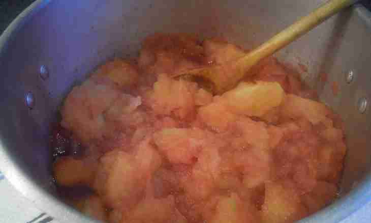 How to cook apple jam in house conditions
