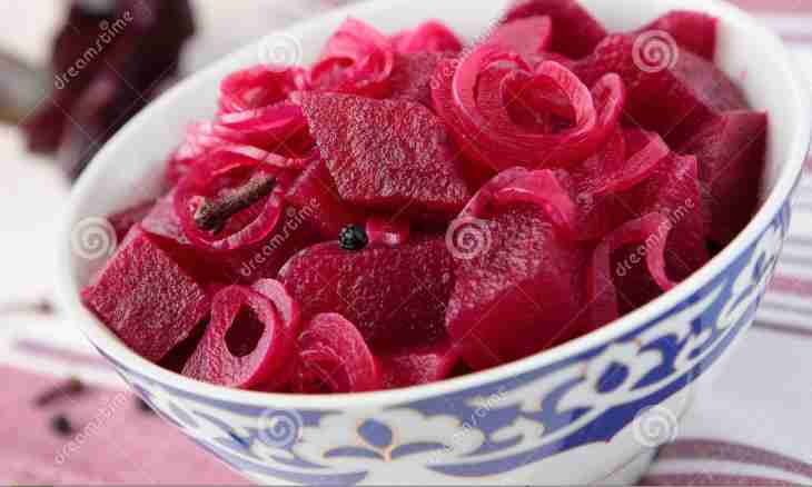 The recipe of pickled beets for the winter