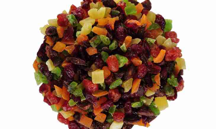 Candies from dried fruits