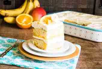 Airy fruit and citrus cake