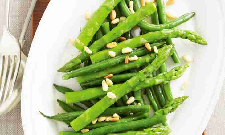 The soy asparagus - with what it is