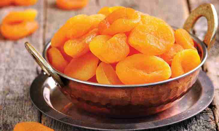 How to make dried apricots pie