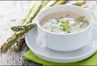 French spinach soup and asparagus