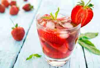 How to make lemonade of fruit and berries