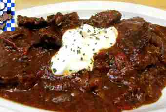 How to make goulash according to the Hungarian recipe