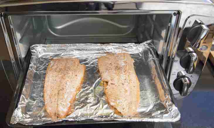 How to bake steak of a salmon in an oven