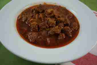 How to cut meat for goulash