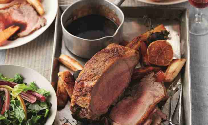Master class: how to bake roast beef from beef