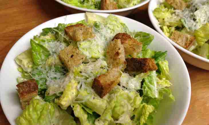 How to make Caesar Salad